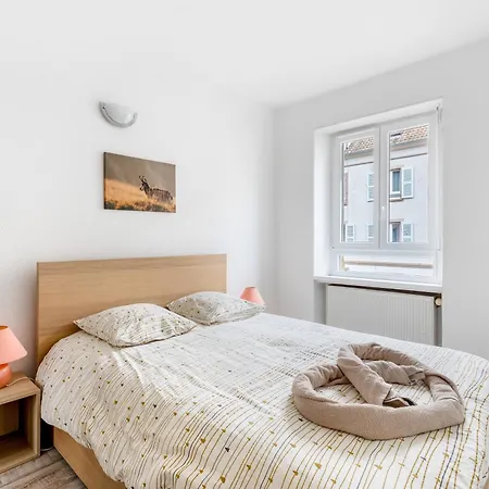 Apartamento T2 Au Calme, Parking, Proche Centre
