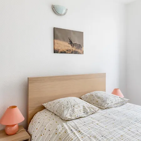 Appartement T2 Au Calme, Parking, Proche Centre *